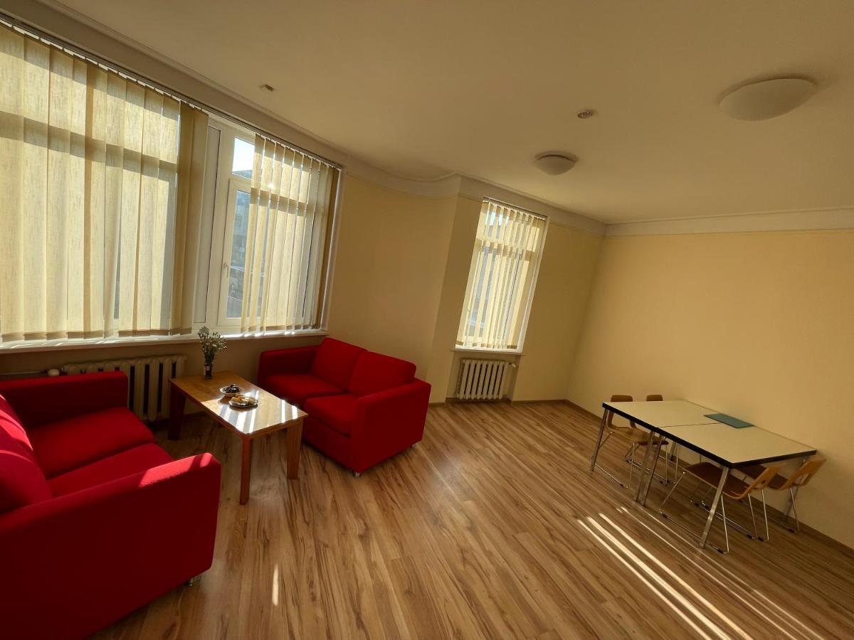 Mr Jo'S Hostel Каунас Экстерьер фото