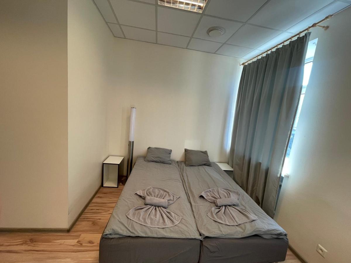 Mr Jo'S Hostel Каунас Экстерьер фото